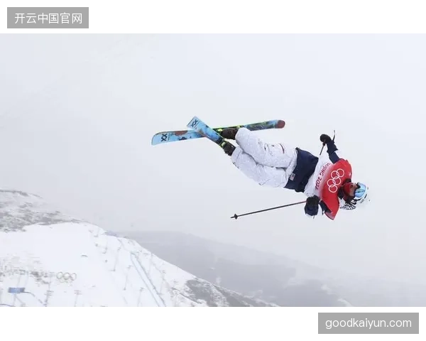 自由式滑雪打造冬令营体系，带动地域经济发展